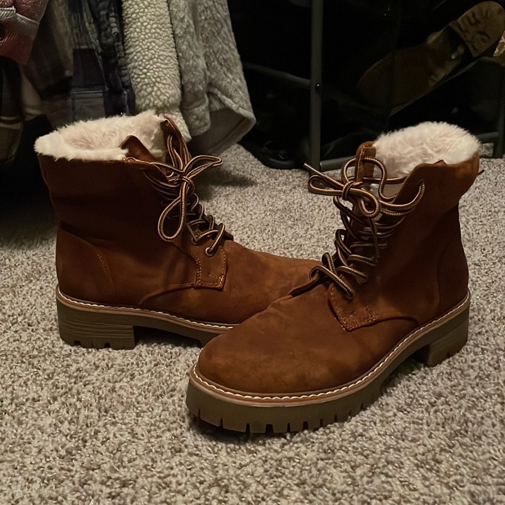 Like New Ankle Fur Boots